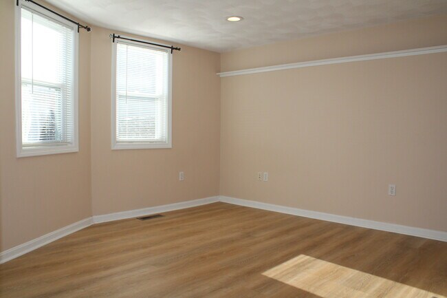 42 Preston Rd unit 1, Somerville, MA 02143 - photo 3