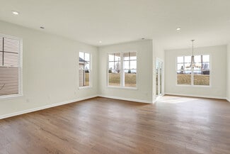 1603 Clover Crossing Dr, Greenfield, IN 46140