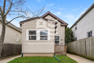 1821 Marquette St, Racine, WI 53402