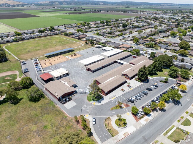 Discover vibrant learning at Monterey Park Elementary in South Salinas.