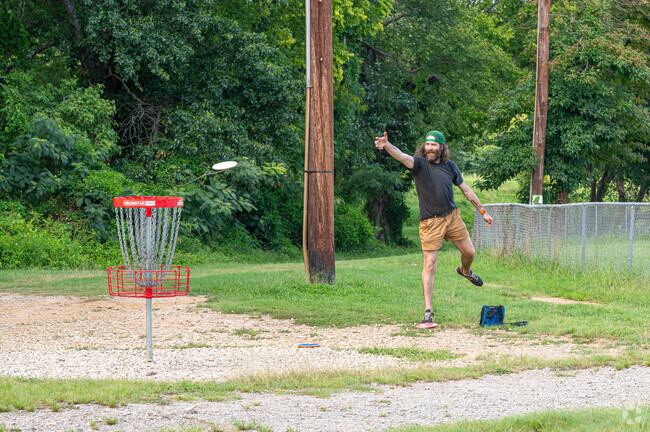 Gillies Creek Park also has a disc golf course near Fulton.