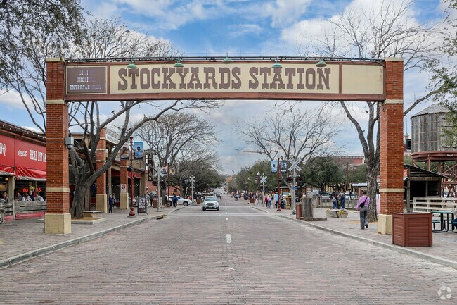 The Sansom Park neighborhood is less than 5 miles from the Fort Worth Stockyards.
