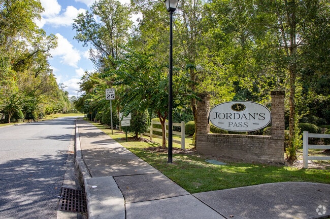 Jordan's Pass is a new development in West Tallahassee.