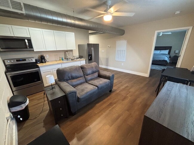 637 Washington St, Eden, NC 27288 - photo 3