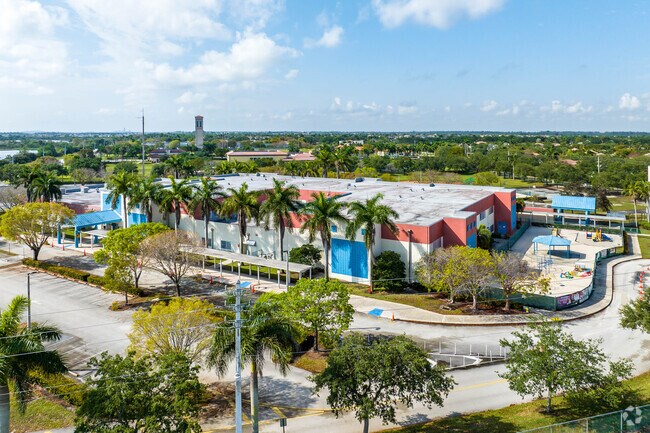 Sunset Lakes Elementary in Miramar offers A-rated academics and STEM programs.