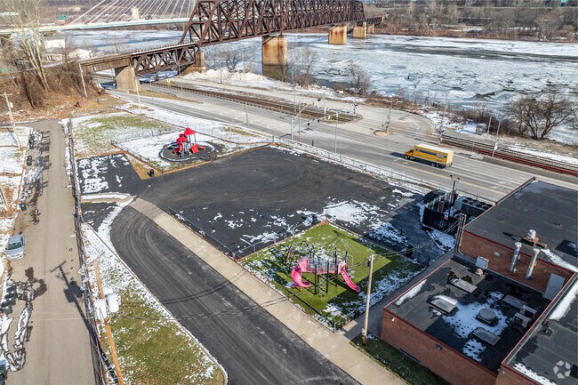 According to test scores the students at East Garfield Elementary School are 82% proficient in reading.