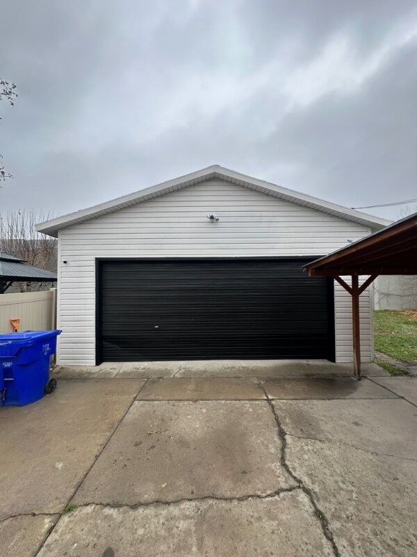 8169 Ivy Dr, Midvale, UT 84047 - photo 5