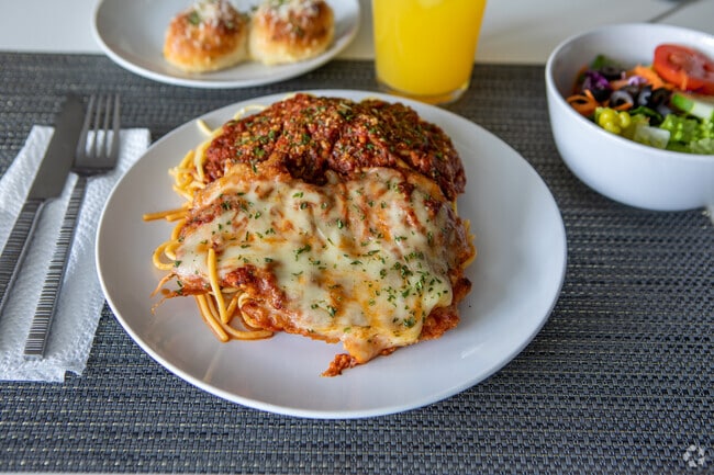 In nearby North Miami, Mama Jennie's Italian Restaurant is known for its mouthwatering, traditional Chicken Parmesan.