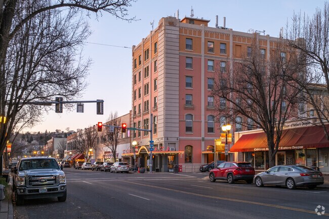 Pendleton locals can spend the night out on the town with a large variety of dining options.