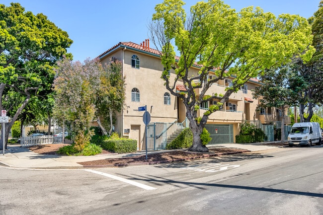 2400 Walnut Ave unit 6, Venice, CA 90291 - photo 2