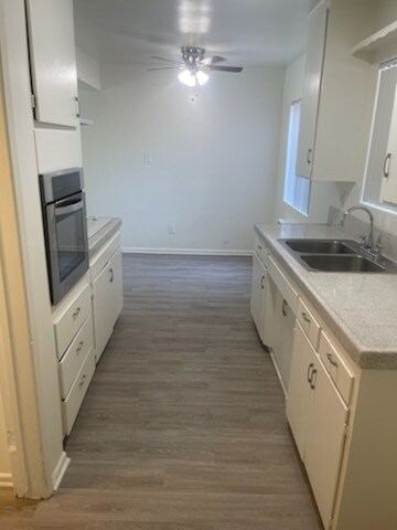 2232 E Lenita Ln unit B, Santa Ana, CA 92705 - photo 7