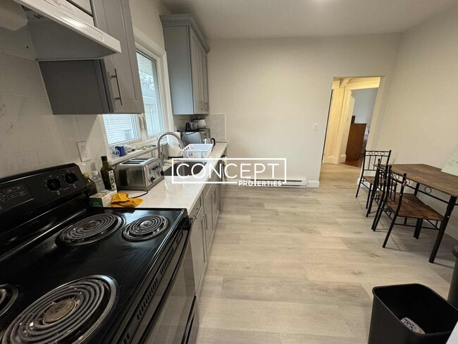 100 W Adams St unit 1CP, Somerville, MA 02144 - photo 2