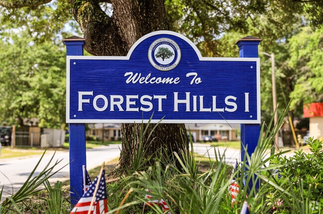 The entrance sign for Forest Hills in North Charleston.