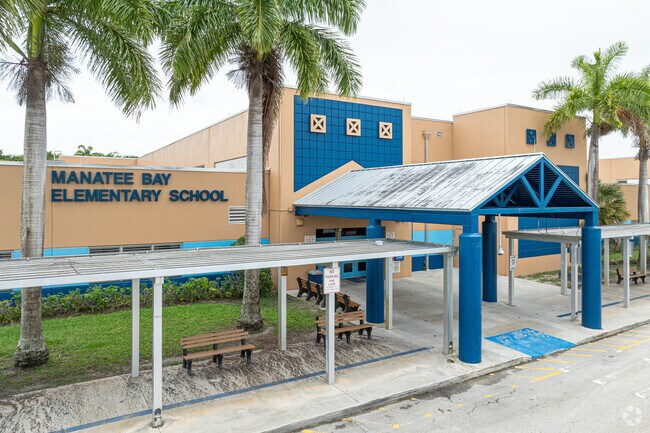 Manatee Bay Elementary School serves students from Isles At Weston.