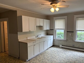 528 Stanley St Unit 1, New Britain, CT 06051