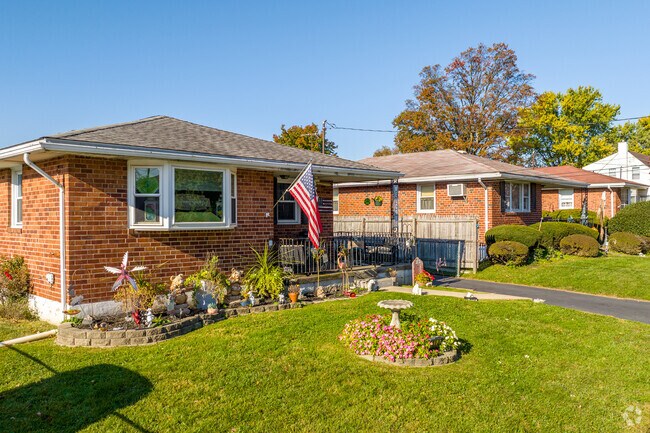 Find single story bungalows lining the streets of Crum Lynne.