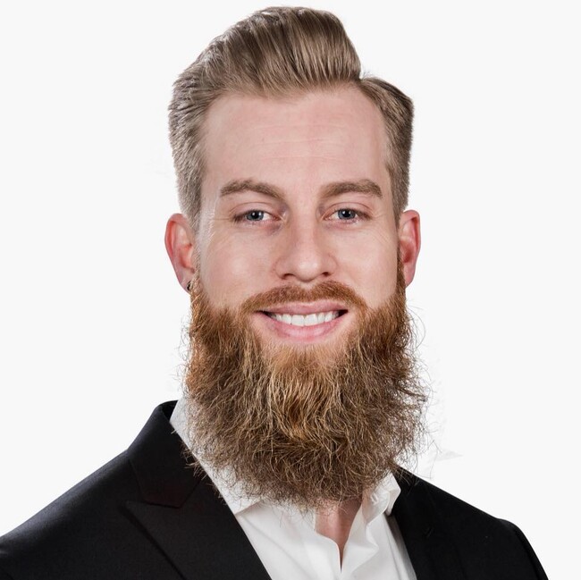 Agent Photo