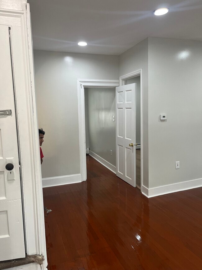 16 Mohawk St, Albany, NY 12204 - photo 5