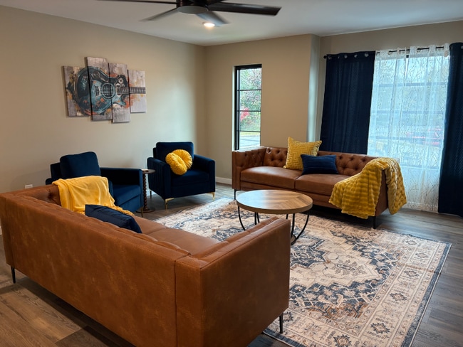 577 English St unit B-2, Bristol, TN 37620 - photo 6