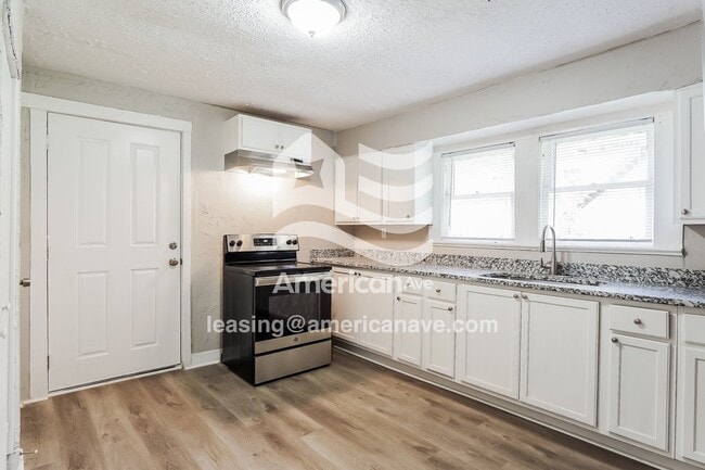 4712 Terrace M, Birmingham, AL 35208 - photo 7