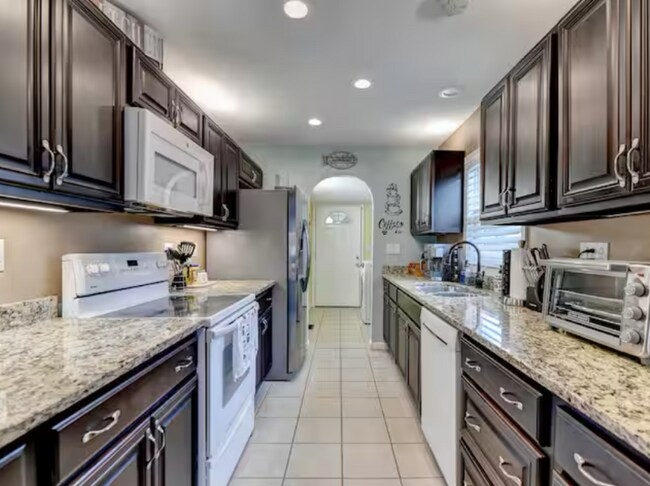 2817 Evergreen Place, Gainesville, GA 30501 - photo 5