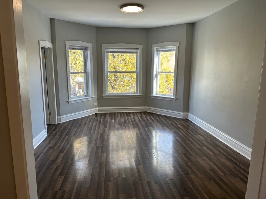 2536 N Austin Ave unit 2, Chicago, IL 60639 - photo 1