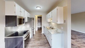 1526 Allen Ave, West Saint Paul, MN 55118