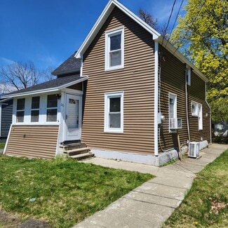 25 Kemp Ave, Troy, NY 12180