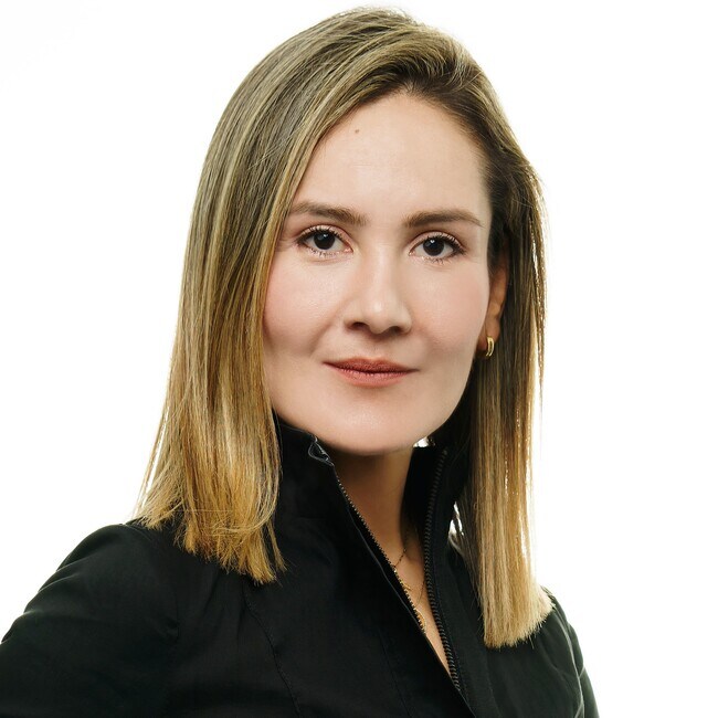 Agent Photo