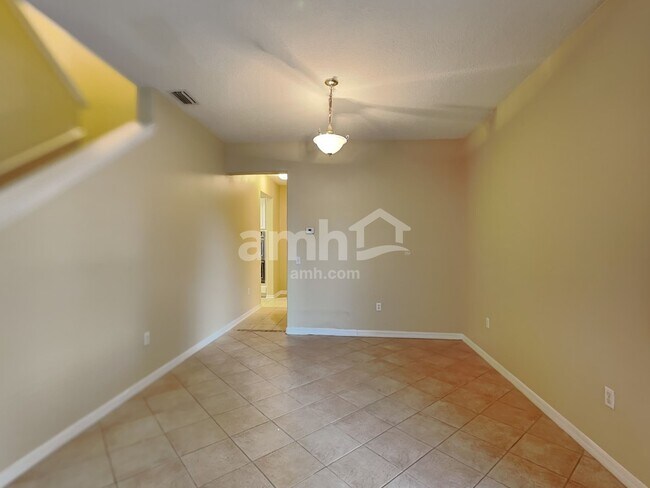 10618 Bamboo Rod Cir, Riverview, FL 33569 - photo 7