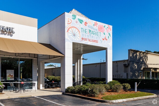 The market district is home to boutique shopping and great food in Timberlane.