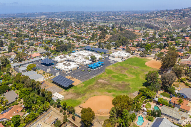 La Costa Heights Elementary School has a large open campus.