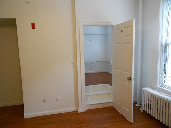 86 Saint Stephen St unit 5, Boston, MA 02115 - photo 4