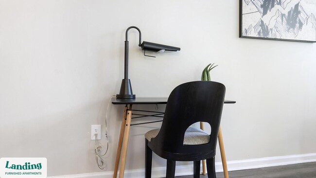 100 Peyton Place SW unit 4204, Atlanta, GA 30311 - photo 3