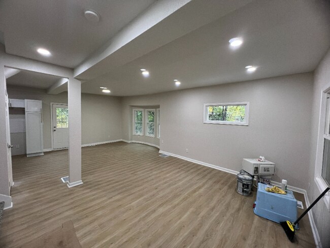 3029 Woodland Ave, Kansas City, MO 64109 - photo 2