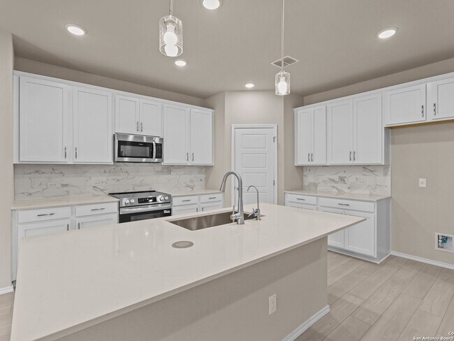 6602 Lowrie, San Antonio, TX 78239 - photo 5