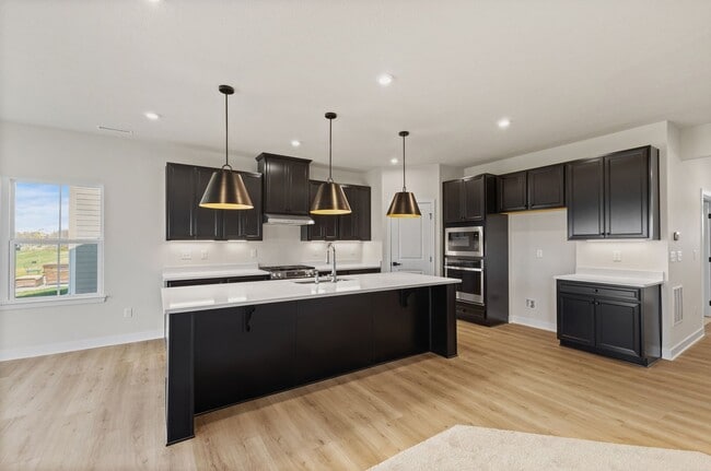 288 Mcnair Rd, Whiteland, IN 46184 - photo 3