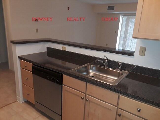 14 Temple St unit 1, Framingham, MA 01702 - photo 4