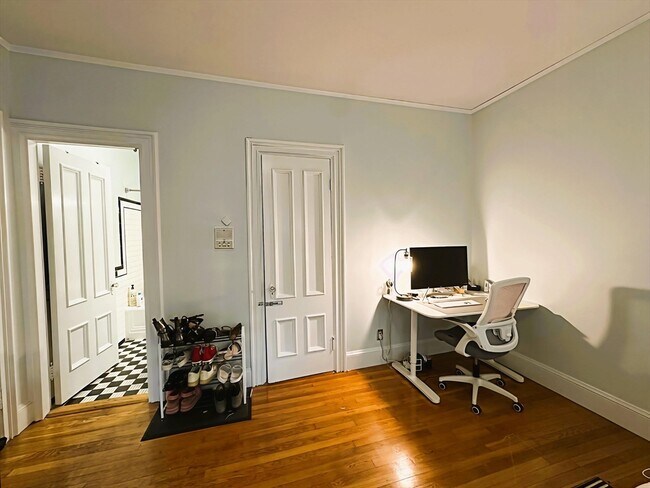 229 Newbury St unit 5, Boston, MA 02116 - photo 2