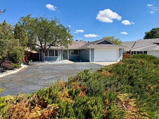 1372 Laser Ct, Sparks, NV 89436