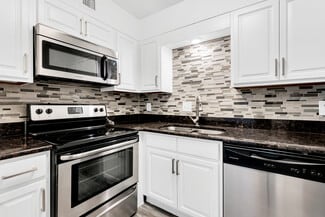 693 S Wymore Rd, Altamonte Springs, FL 32714