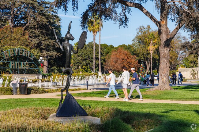 Beverly Gardens Park is the Beverly Hills' crown jewel that stretches almost two miles.