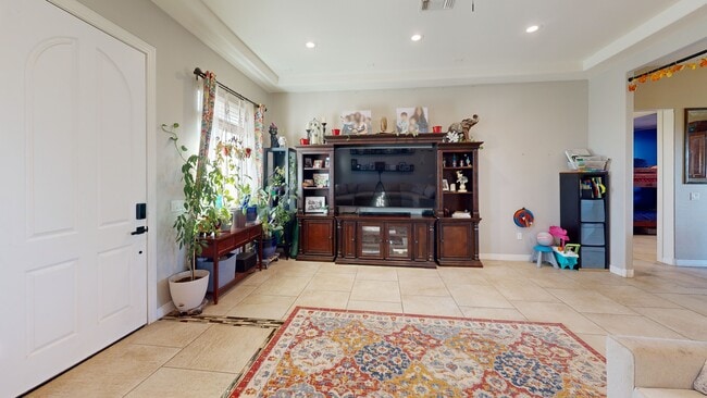 22136 W Gambit Trail, Wittmann, AZ 85361 - photo 3