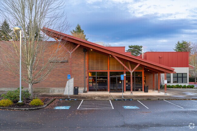 The Broadway Rose Theatre Company offers jazz & tap classes for children’s summer programs.