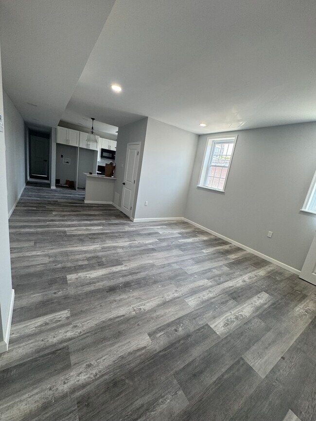 1850 S 23rd St unit 2, Philadelphia, PA 19145 - photo 6