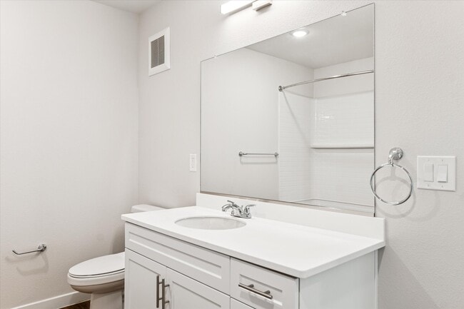 Unity at Glendale, Glendale, AZ 85301 - photo 3