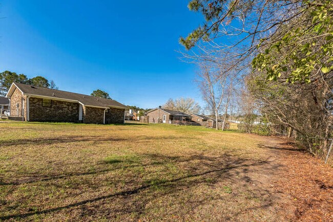 114 Johnny Reb Dr, Moncks Corner, SC 29461 - photo 6