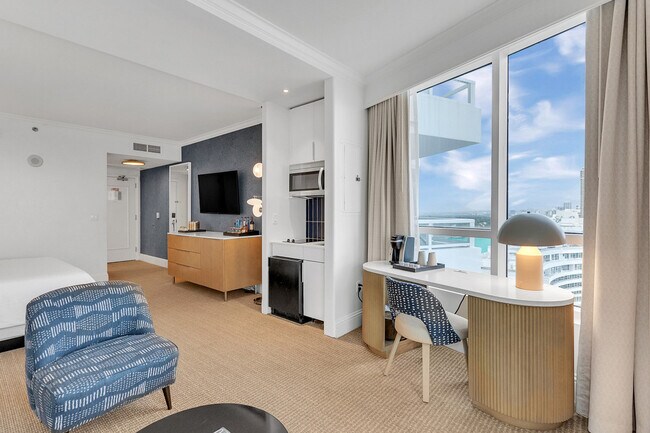 Tresor Tower Fontainebleau unit ID1234541P, Miami Beach, FL 33140 - photo 2