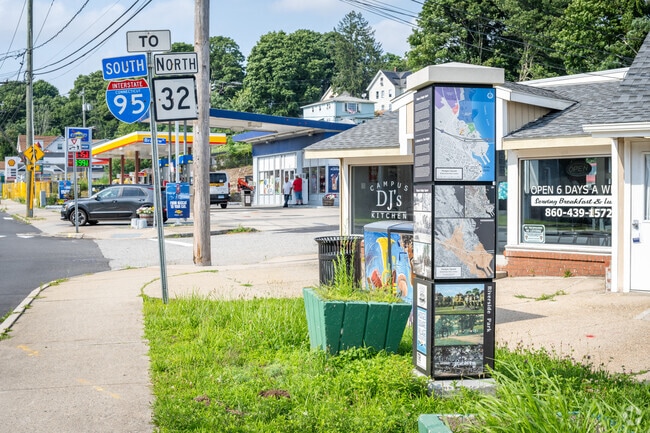 Take the main highways near Hodges Square Shopping Center in Riverside, CT.