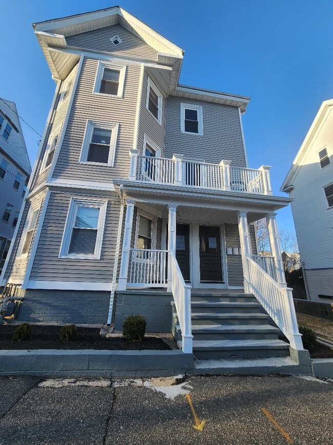 210 Power St Unit 1st floor, Providence, RI 02906